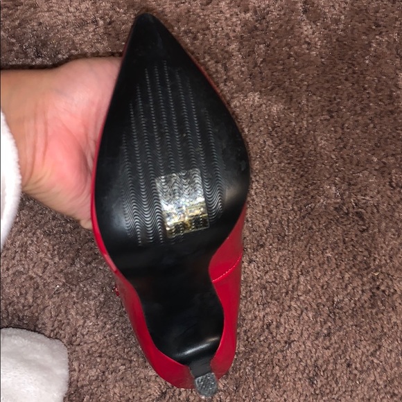 Heels - Picture 2 of 2